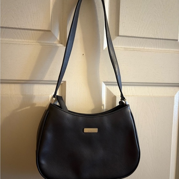 Liz Claiborne Black Shoulder Bag - Picture 1 of 3